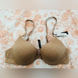 Victoria’s Secret The Icon Push-Up Bra in Praline, 38C- NEW WITH TAGS
